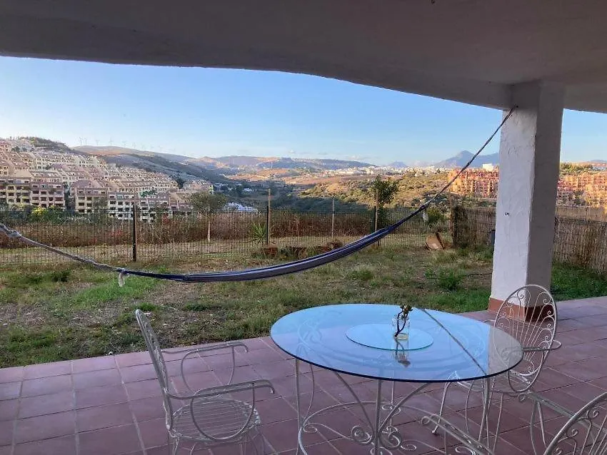 Hillview Apartment In Manilva