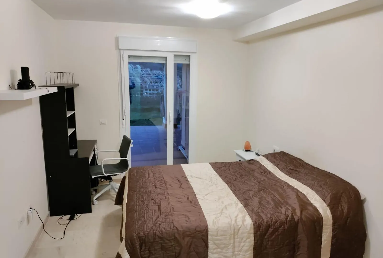 Hillview Apartment In Manilva